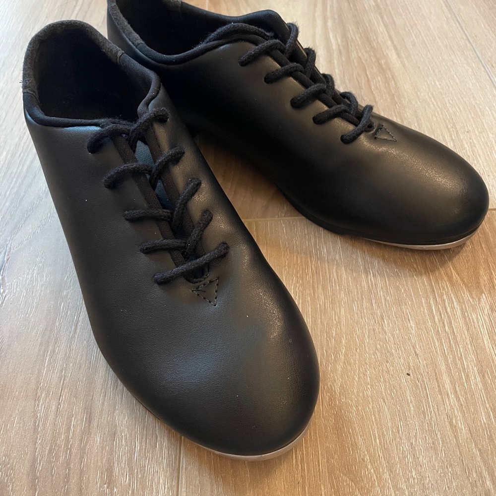 So Danca black tap shoes lace ups never worn no tags‎